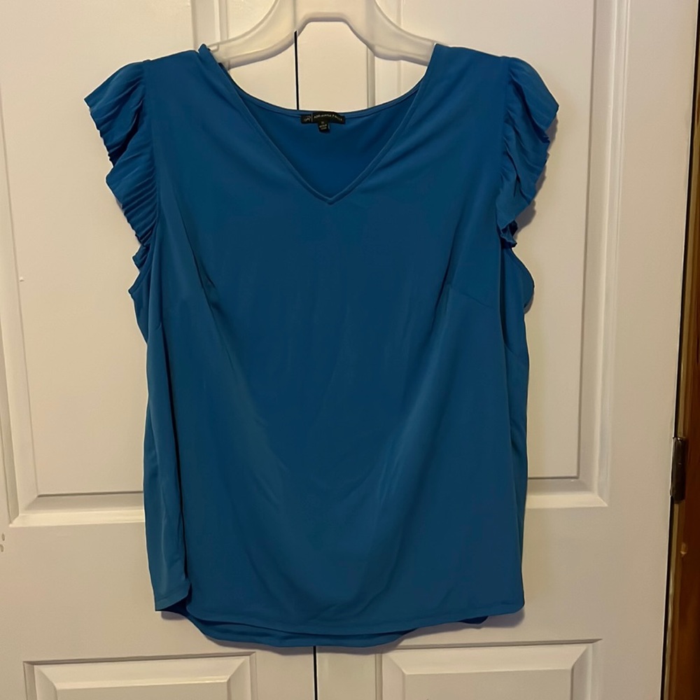 Lightweight top